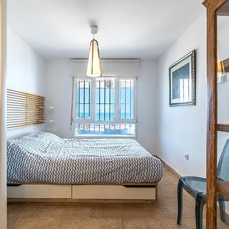 Beachfront Bliss: Apartamento A Pie De Playa Alicante Ngoại thất bức ảnh