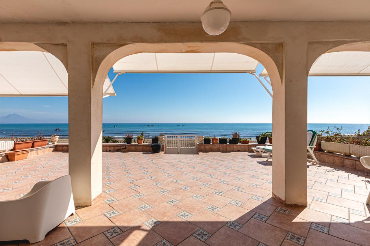 Beachfront Bliss: Apartamento A Pie De Playa Alicante Ngoại thất bức ảnh