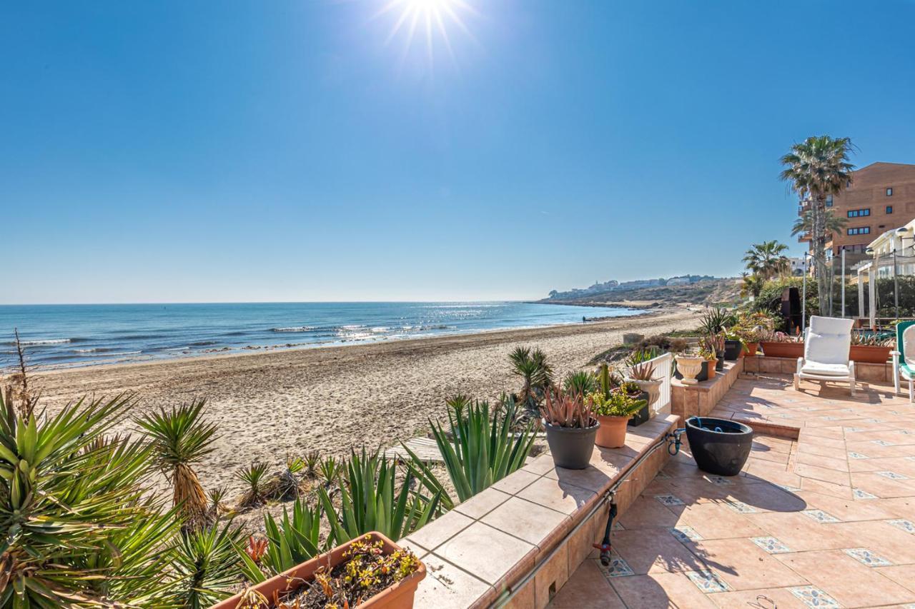 Beachfront Bliss: Apartamento A Pie De Playa Alicante Ngoại thất bức ảnh